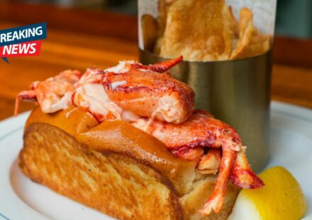 Boston Locals Reveal the Best Places to Get a Lobster Roll — No Tourist Traps Included